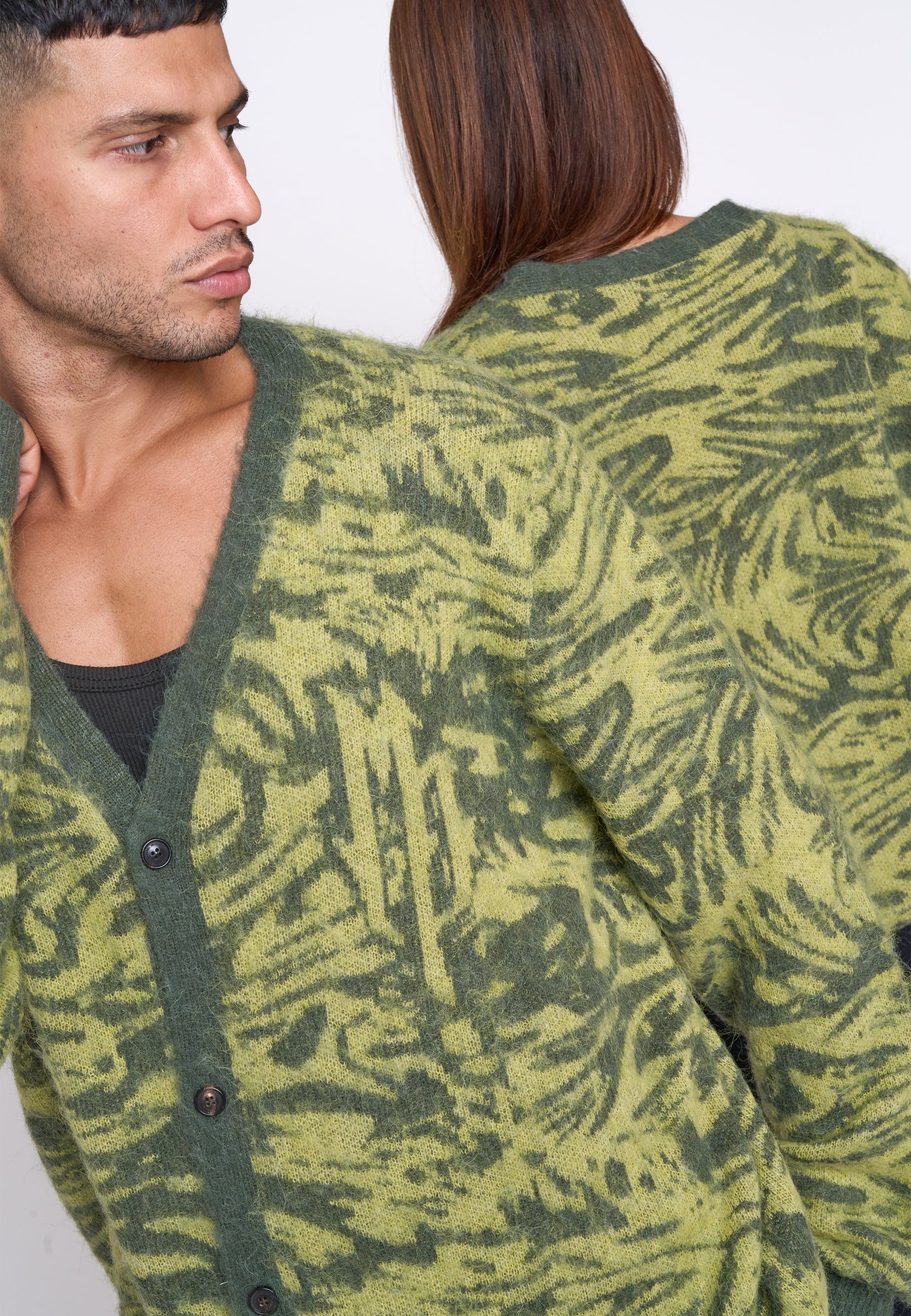 Multiply Apparel Knit Cardigan CONCRETE Four Leaf Clover – weitere Ansicht 2