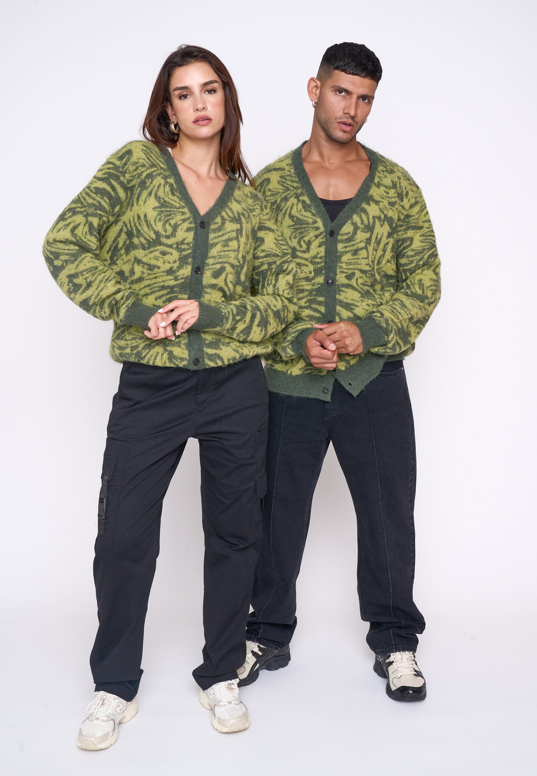 Knit Cardigan CONCRETE Four Leaf Clover