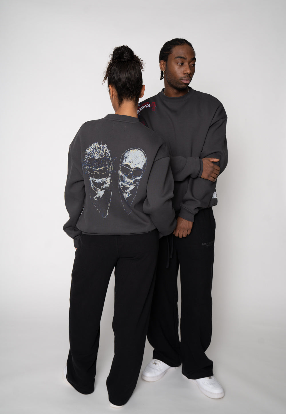 Oversize Sweatshirt SKULL SKETCH Black Soda Washed