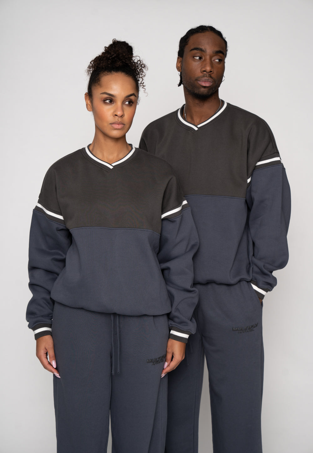 Multiply Apparel Oversize Sweatshirt BANDED Ombre Blue – Frontalansicht