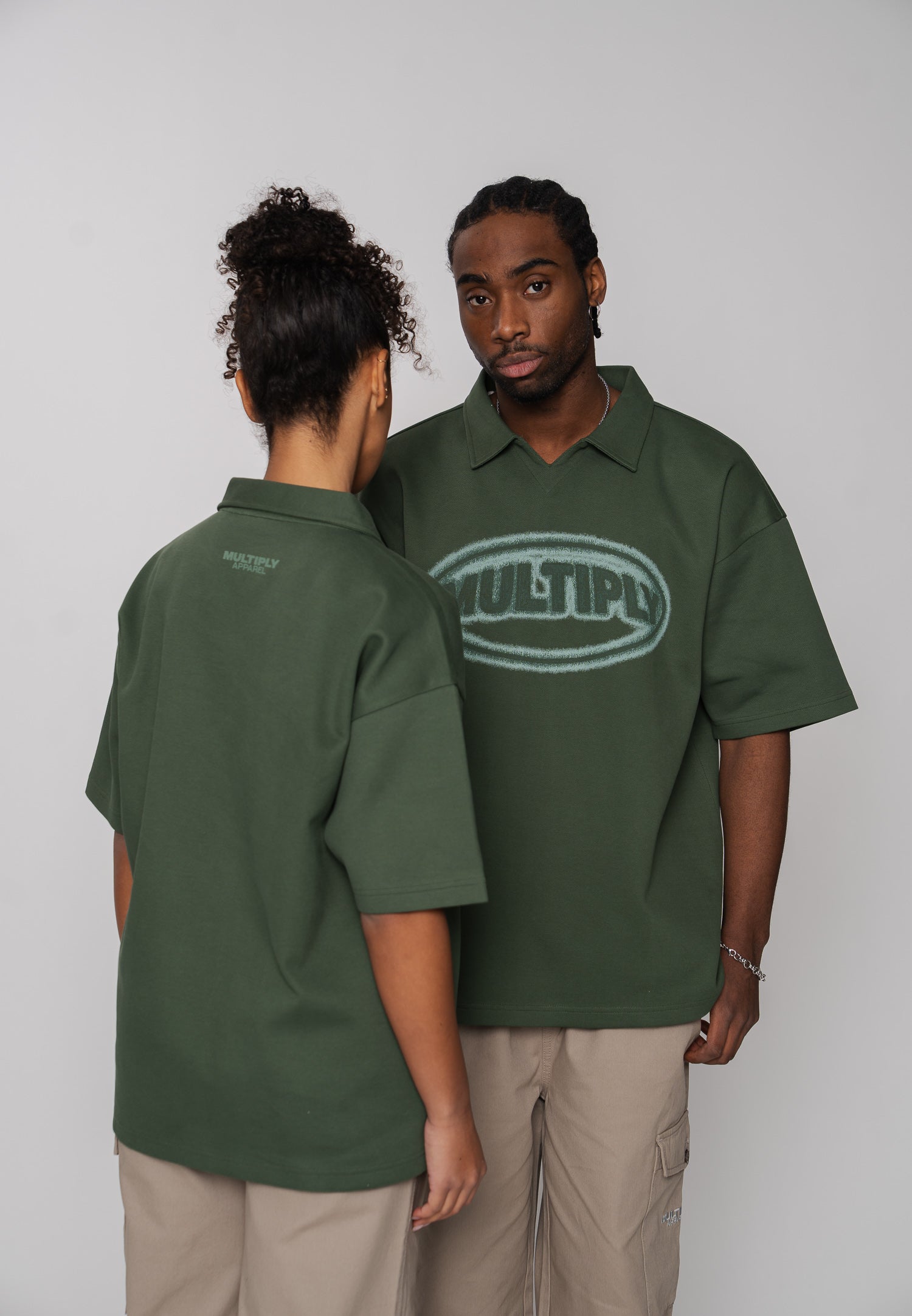 Multiply Apparel Oversize Short Sleeve Polo ECLIPSE Duck Green – Frontalansicht