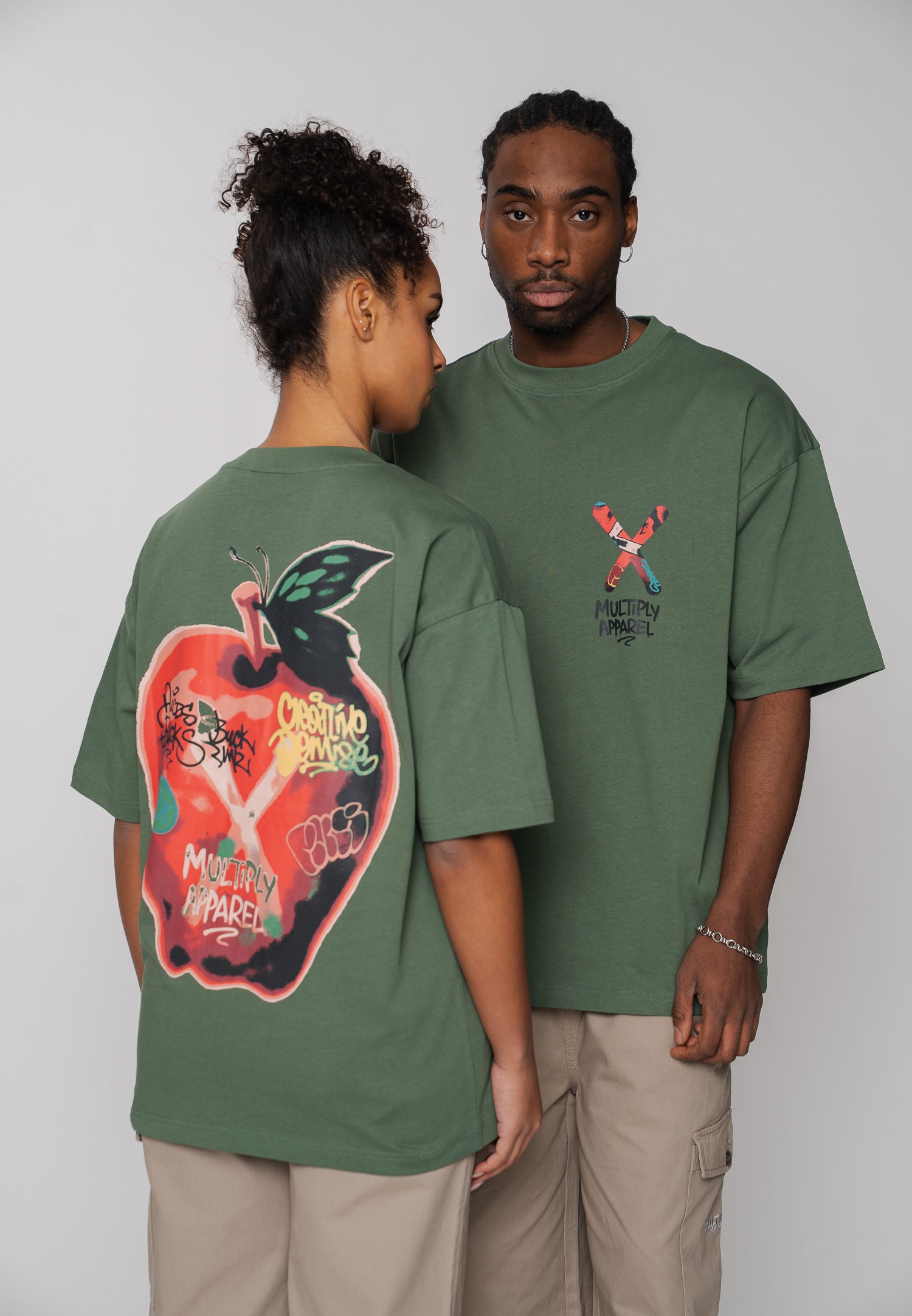 Multiply Apparel Oversize T-Shirt APPLE Duck Green – Frontalansicht