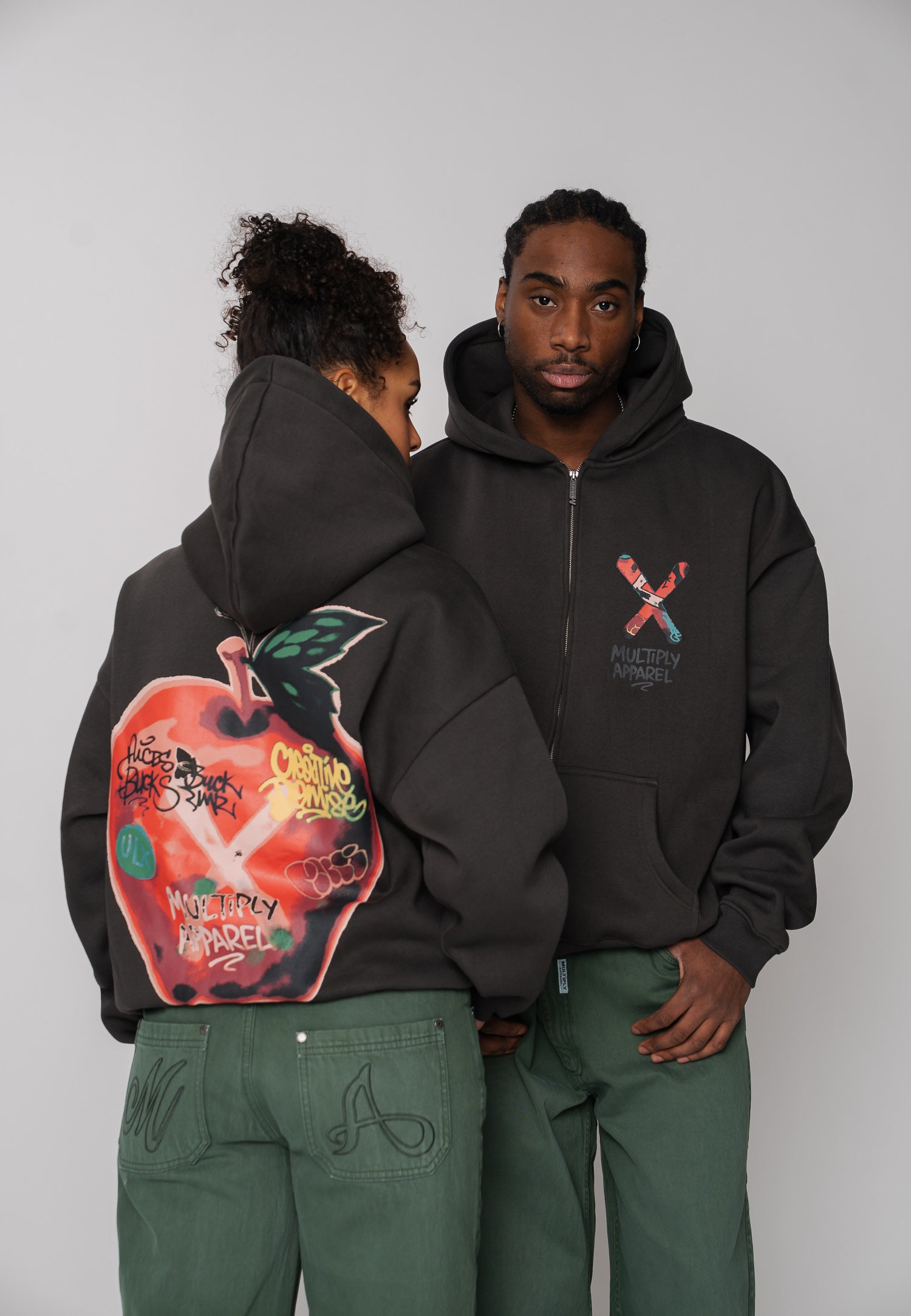 Multiply Apparel Zip Hoodie BIG APPLE Phantom Washed – Frontalansicht