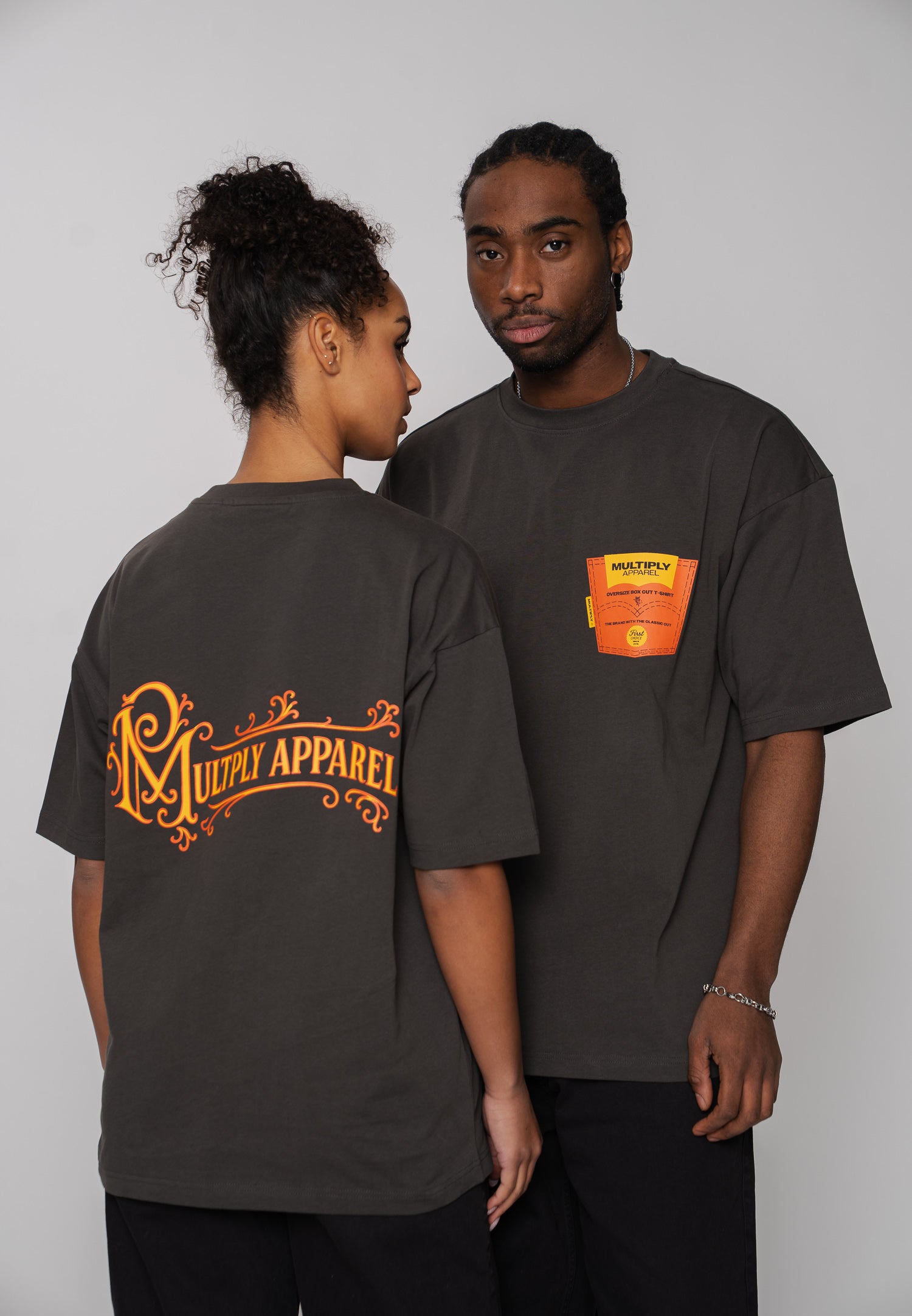 Multiply Apparel Oversize T-Shirt HIPPODROME Phantom Washed – Frontalansicht