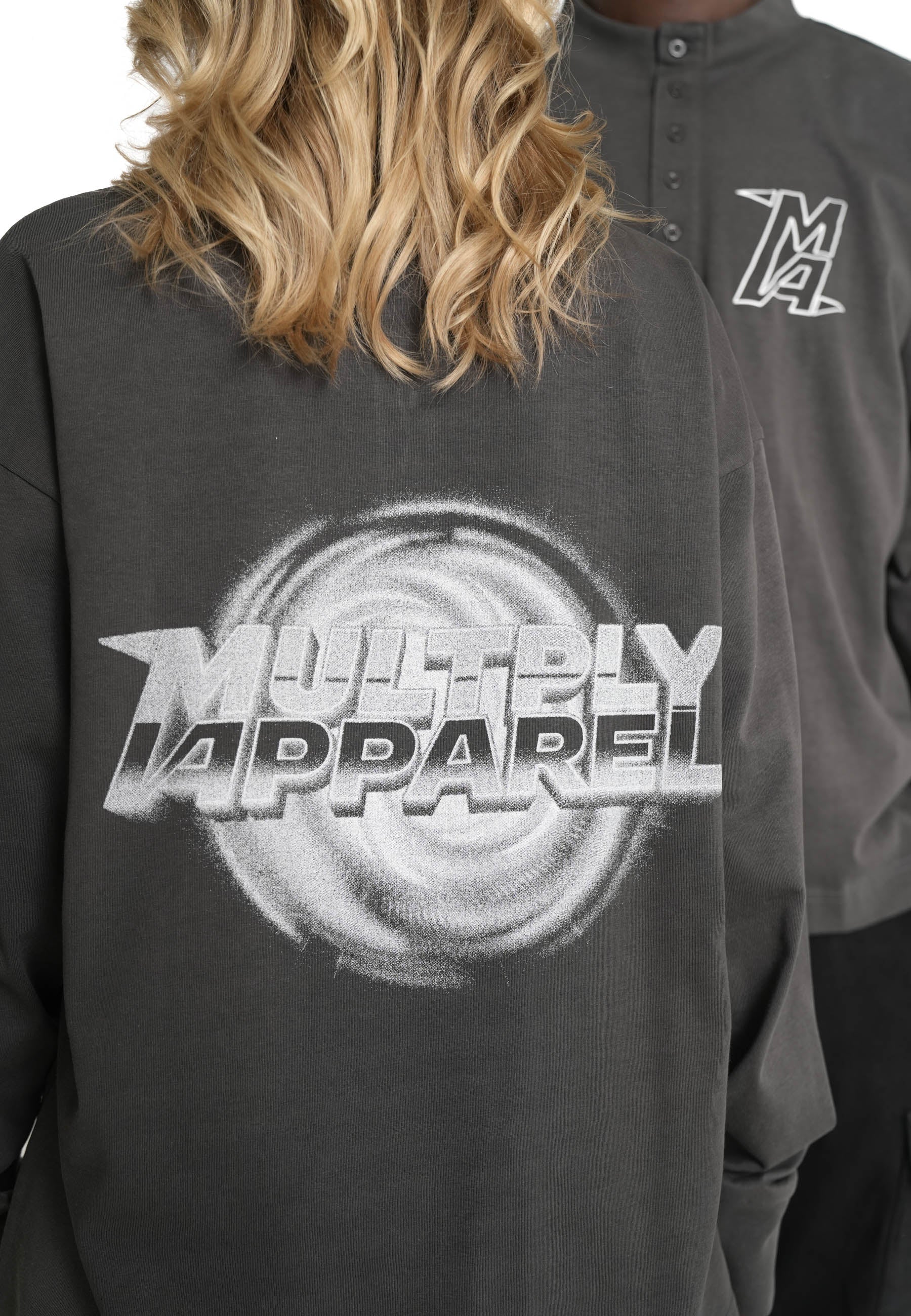 Multiply Apparel Oversize Longsleeve SWIRL Black Soda Washed – weitere Ansicht 2