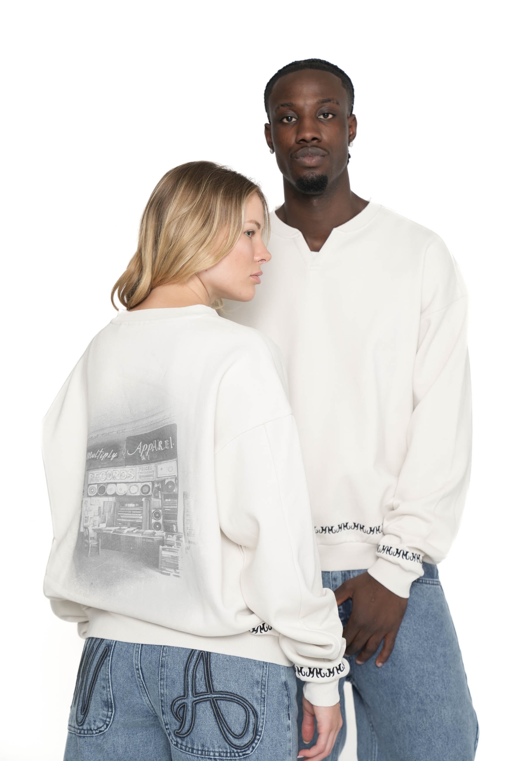 Multiply Apparel Oversize Sweatshirt RECORD SHOP Vasporous Gray – Frontalansicht