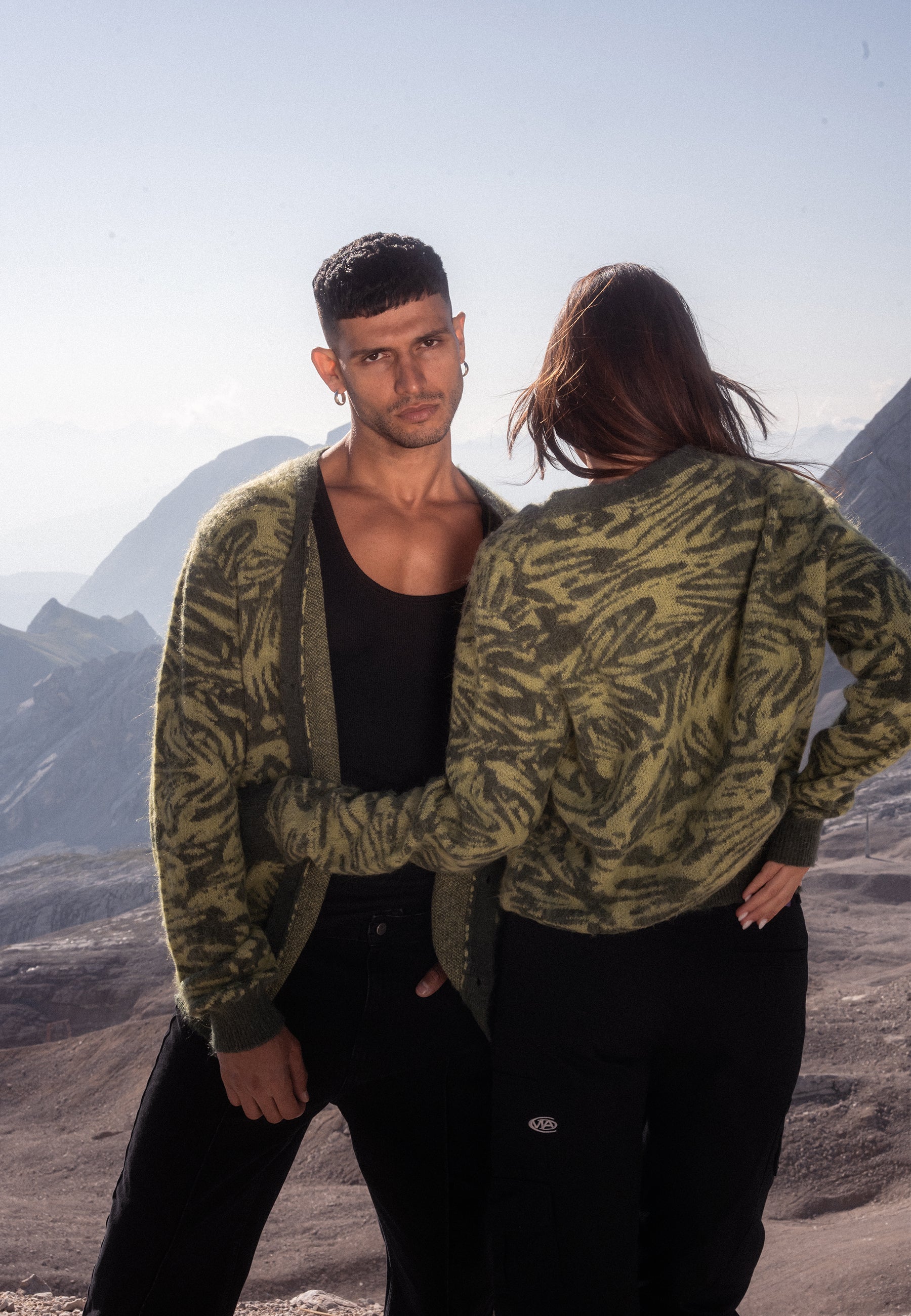 Knit Cardigan CONCRETE Four Leaf Clover