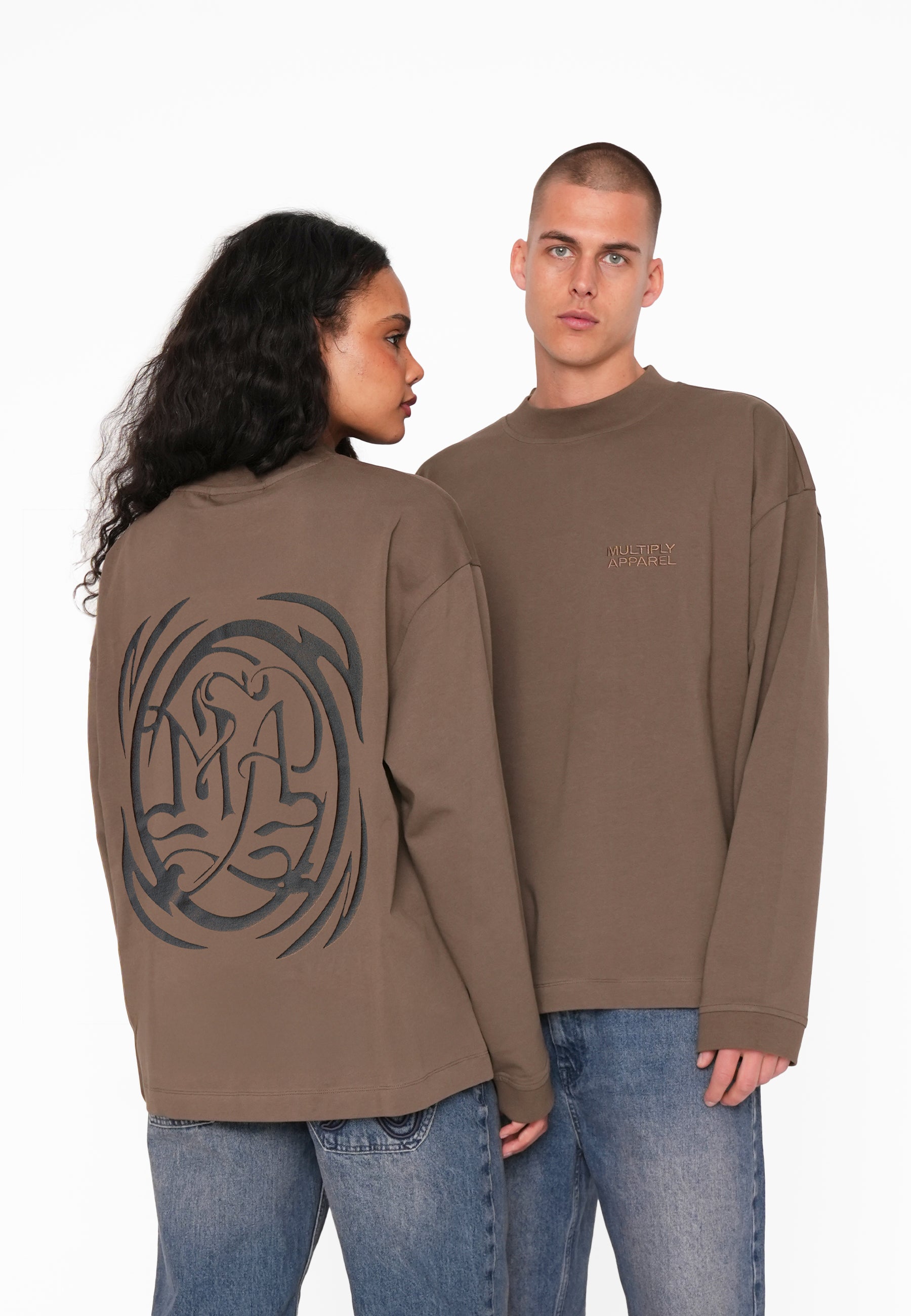 Multiply Apparel Oversize Longsleeve RADIAL Canteen – Frontalansicht