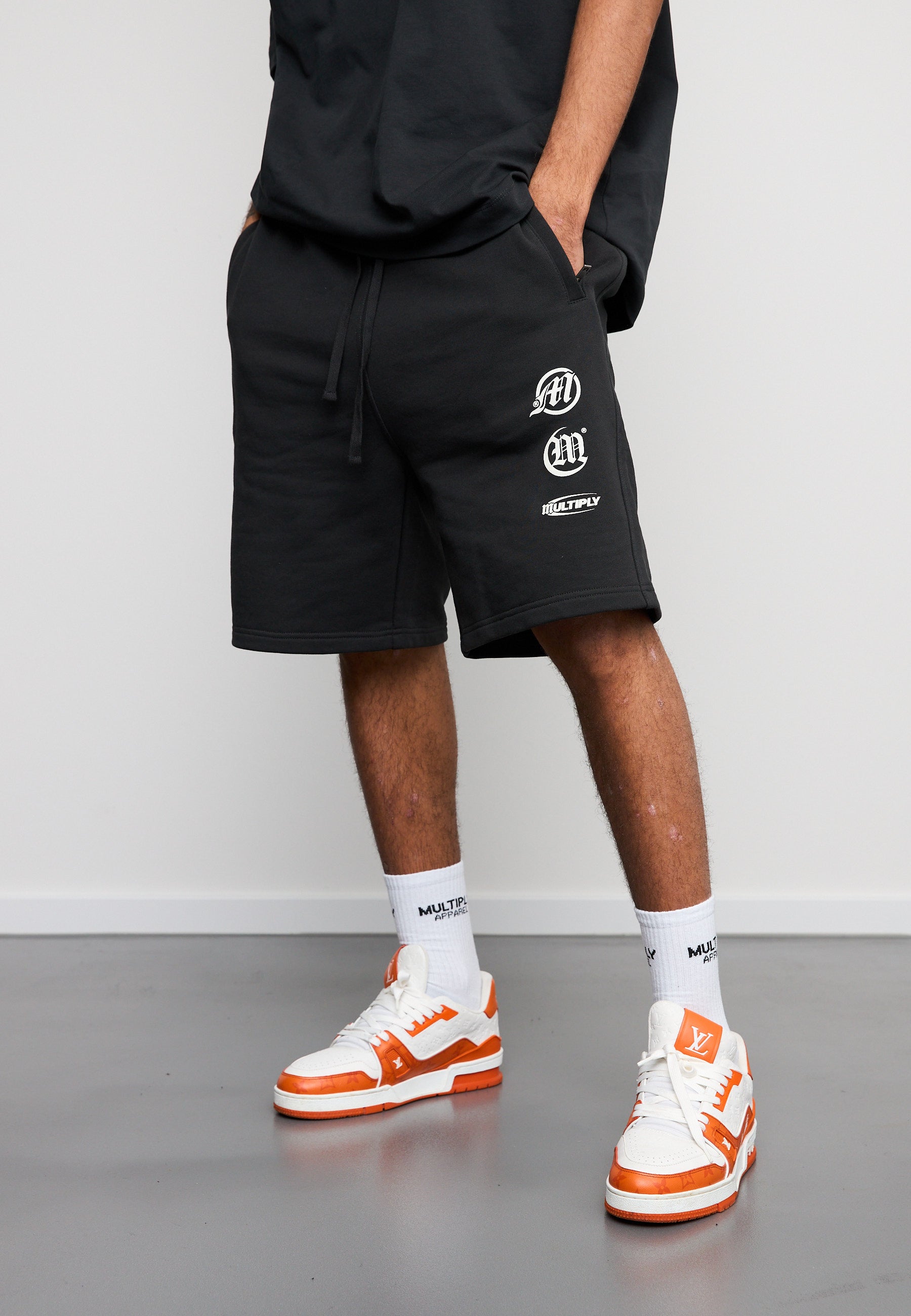 Multiply Spparel Shorts CONVICT Black Soda Washed