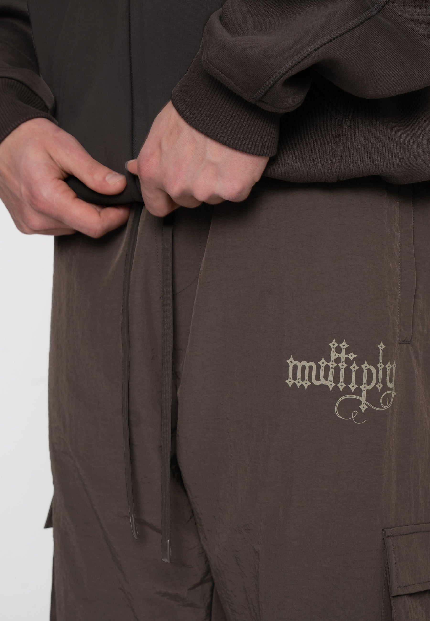Multiply Apparel Trackpants TREK Turkish Coffee – weitere Ansicht 2