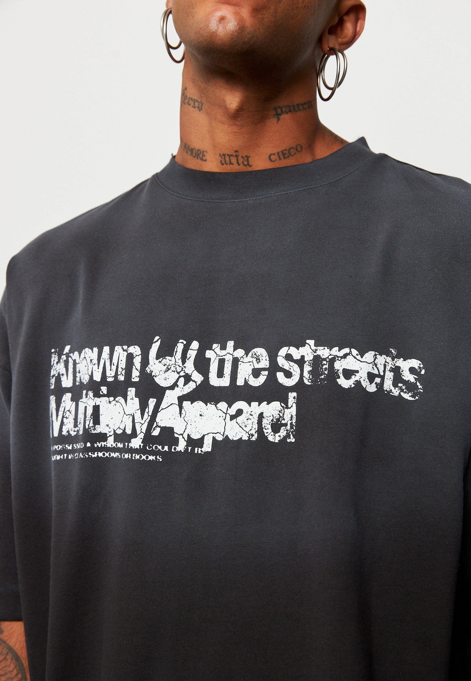 Oversize T-Shirt BY THE STREETS Black Soda Washed