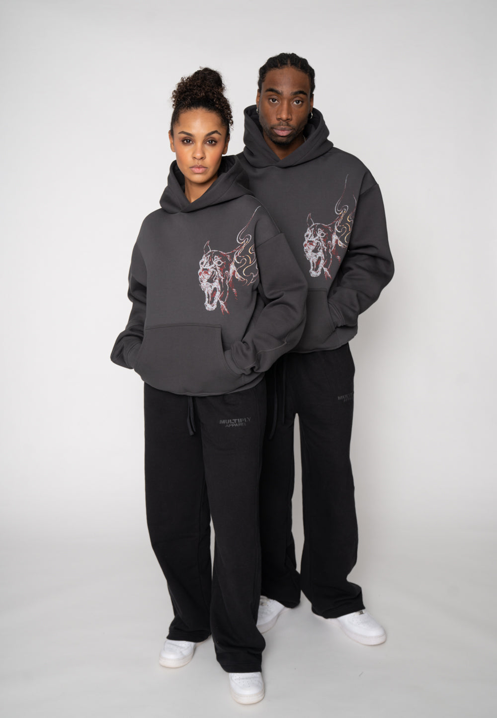 Multiply Apparel Oversize Hoodie DOG SKETCH Black Soda Washed – weitere Ansicht 3