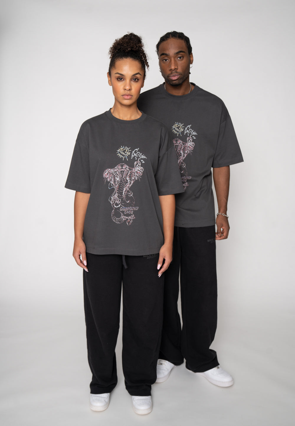 Multiply Apparel Oversize T-Shirt SNAKE SKETCH Black Soda Washed – weitere Ansicht 3