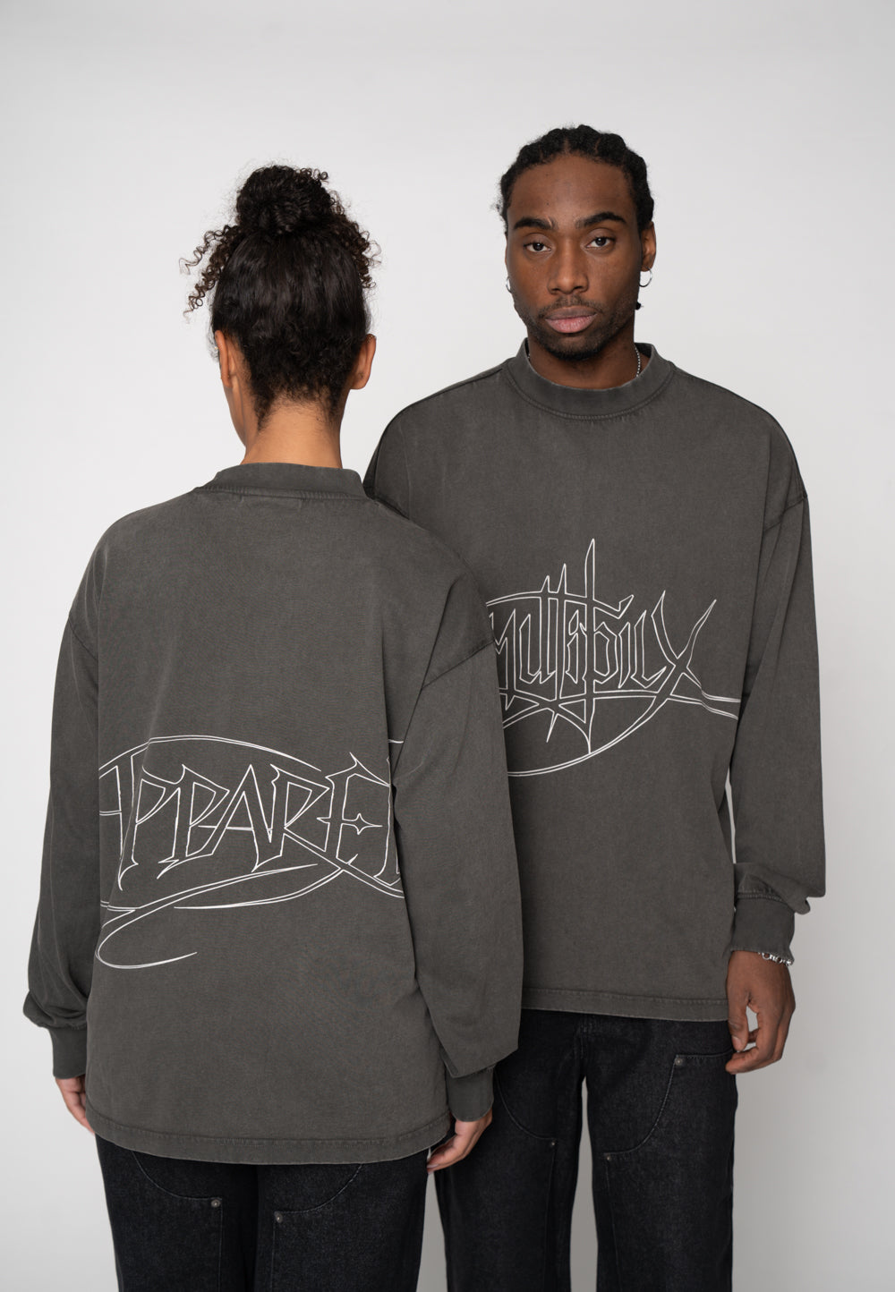 Multiply Apparel Oversize Longsleeve INKED Phantom Washed – Frontalansicht