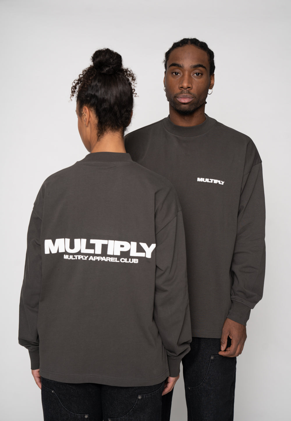 Multiply Apparel Oversize Longsleeve MULTIPLY Phantom Washed – Frontalansicht
