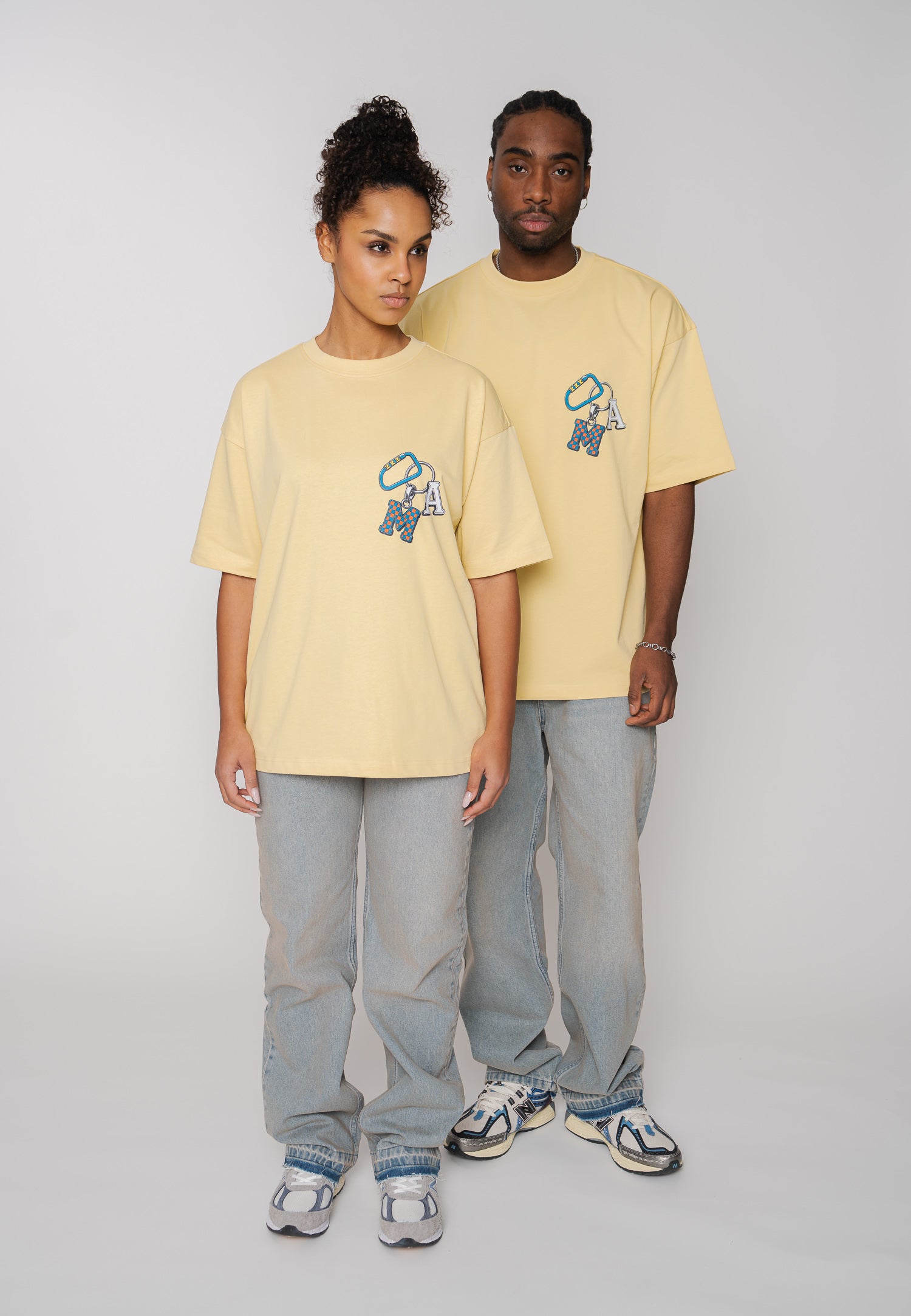 Oversize T-Shirt KEY CHAIN Straw