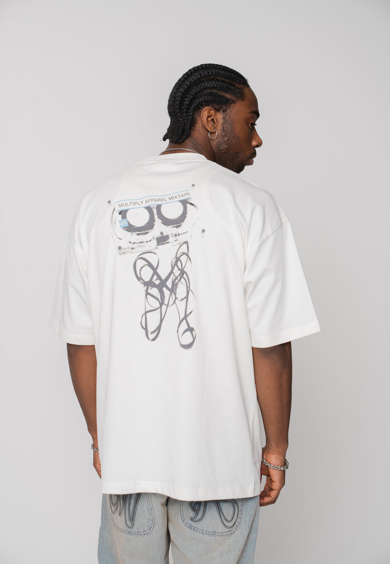 Multiply Apparel Oversize T-Shirt CASSETTET TAPE Cloud Dancer – weitere Ansicht 4