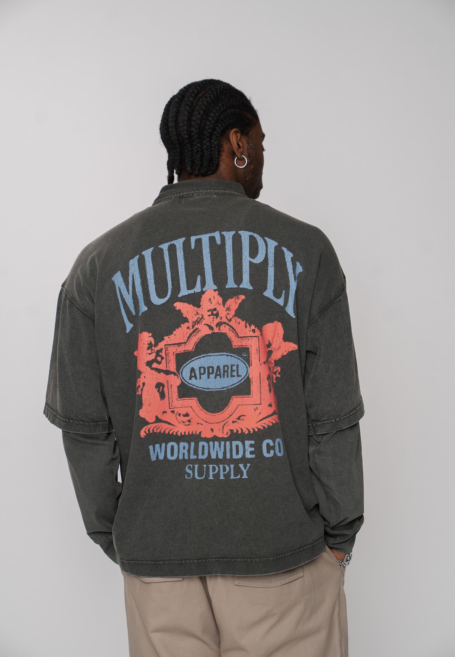 Multiply Apparel Oversize Longsleeve WORLDWIDE Black Soda Washed – weitere Ansicht 4