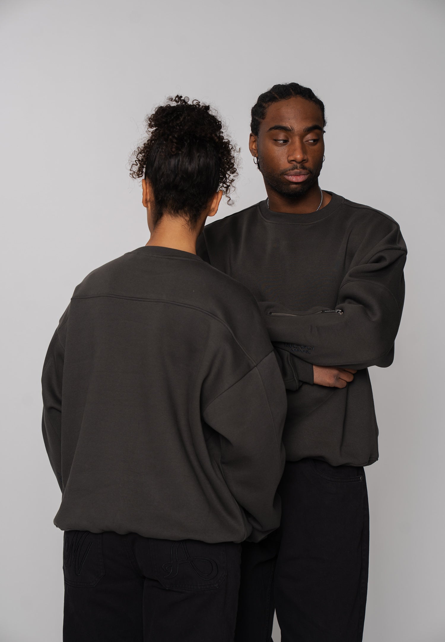 Multiply Apparel Oversize Sweatshirt ENGINEERED Phantom Washed – Frontalansicht