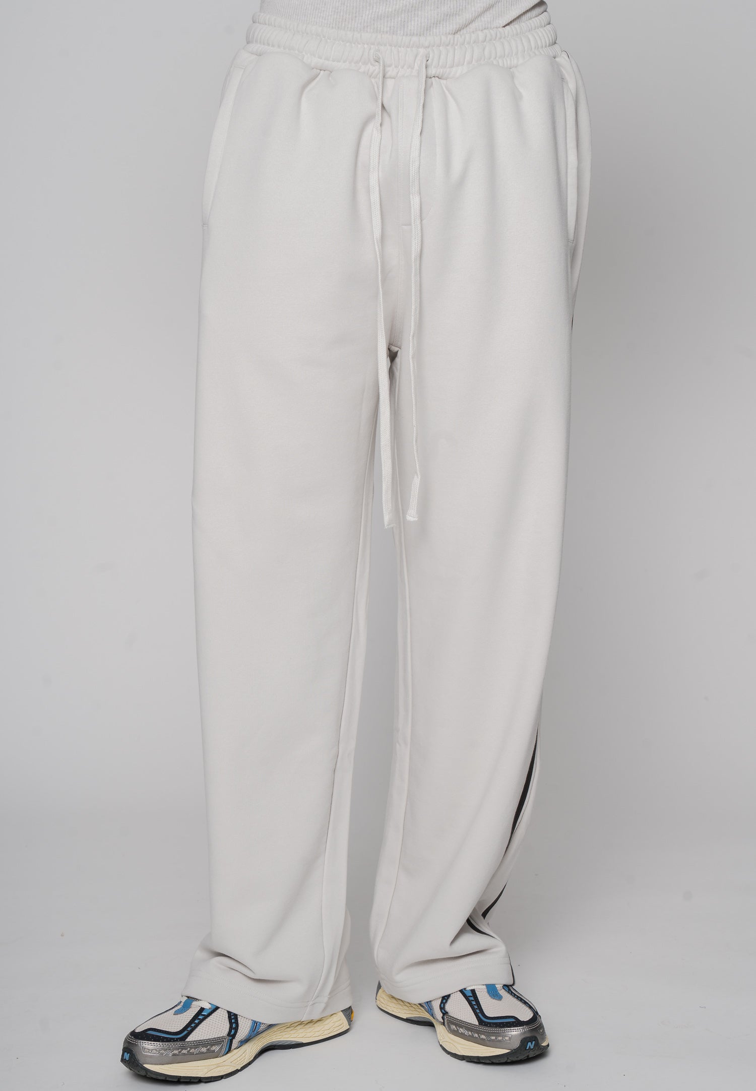 Multiply Apparel Oversize Jogger INFRARED Glacier Gray – Frontalansicht