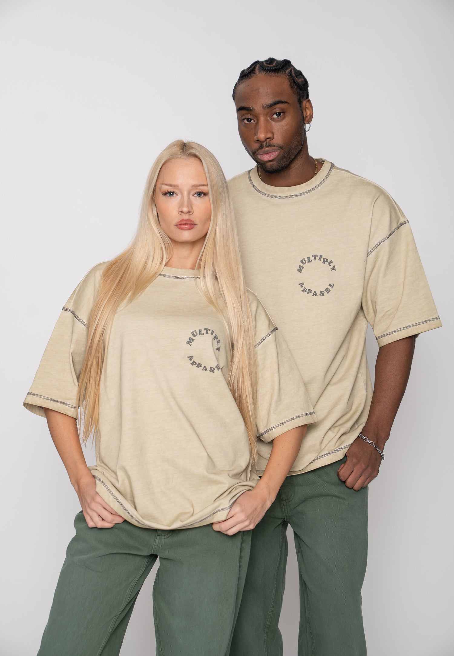 Multiply Apparel Oversize T-Shirt PIN UP Overcast – weitere Ansicht 2