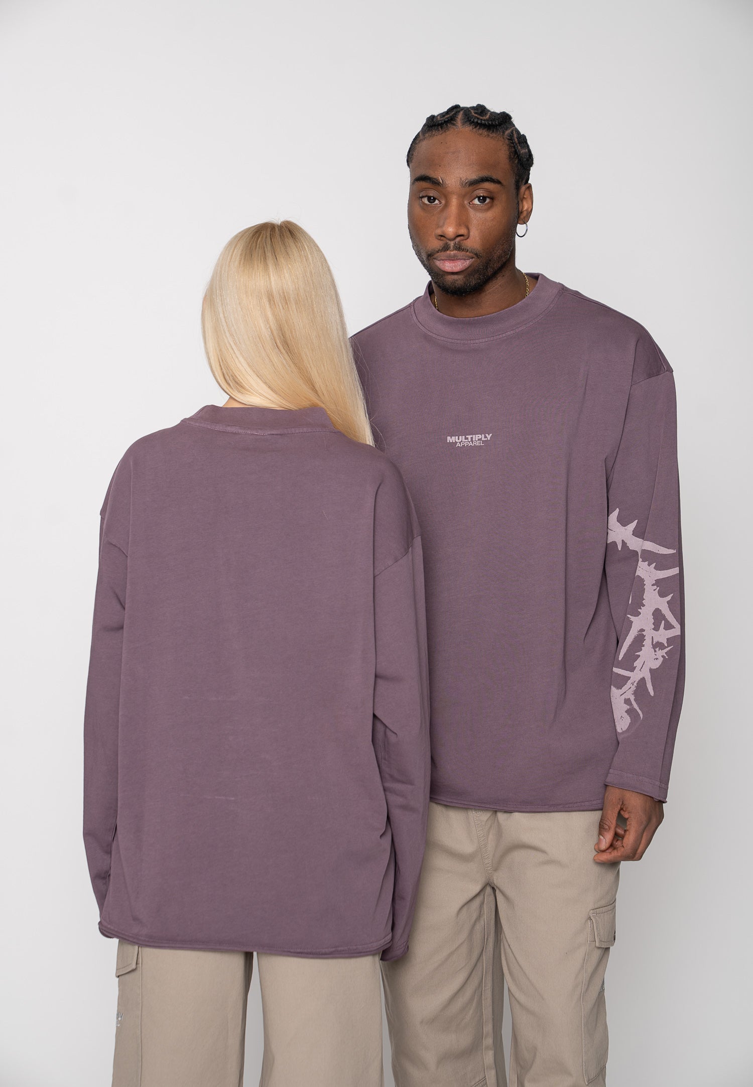 Multiply Apparel Longsleeve THORN Black Plum – Frontalansicht
