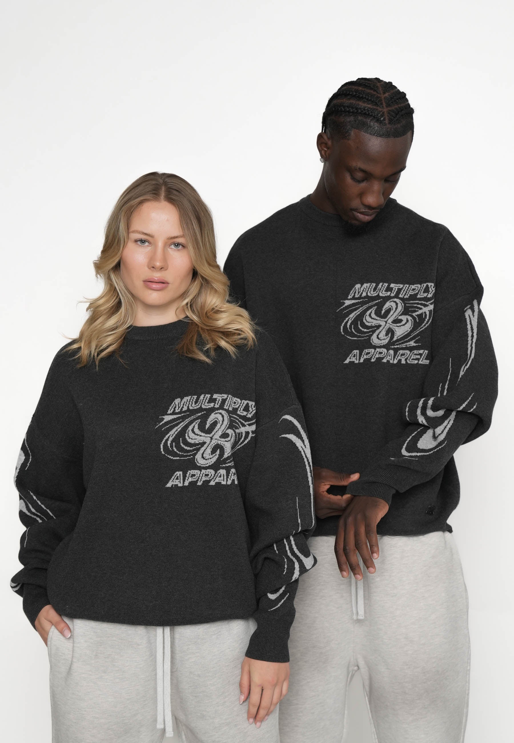Multiply Apparel Oversize Sweatshirt TATTOED Anthrazit – Frontalansicht