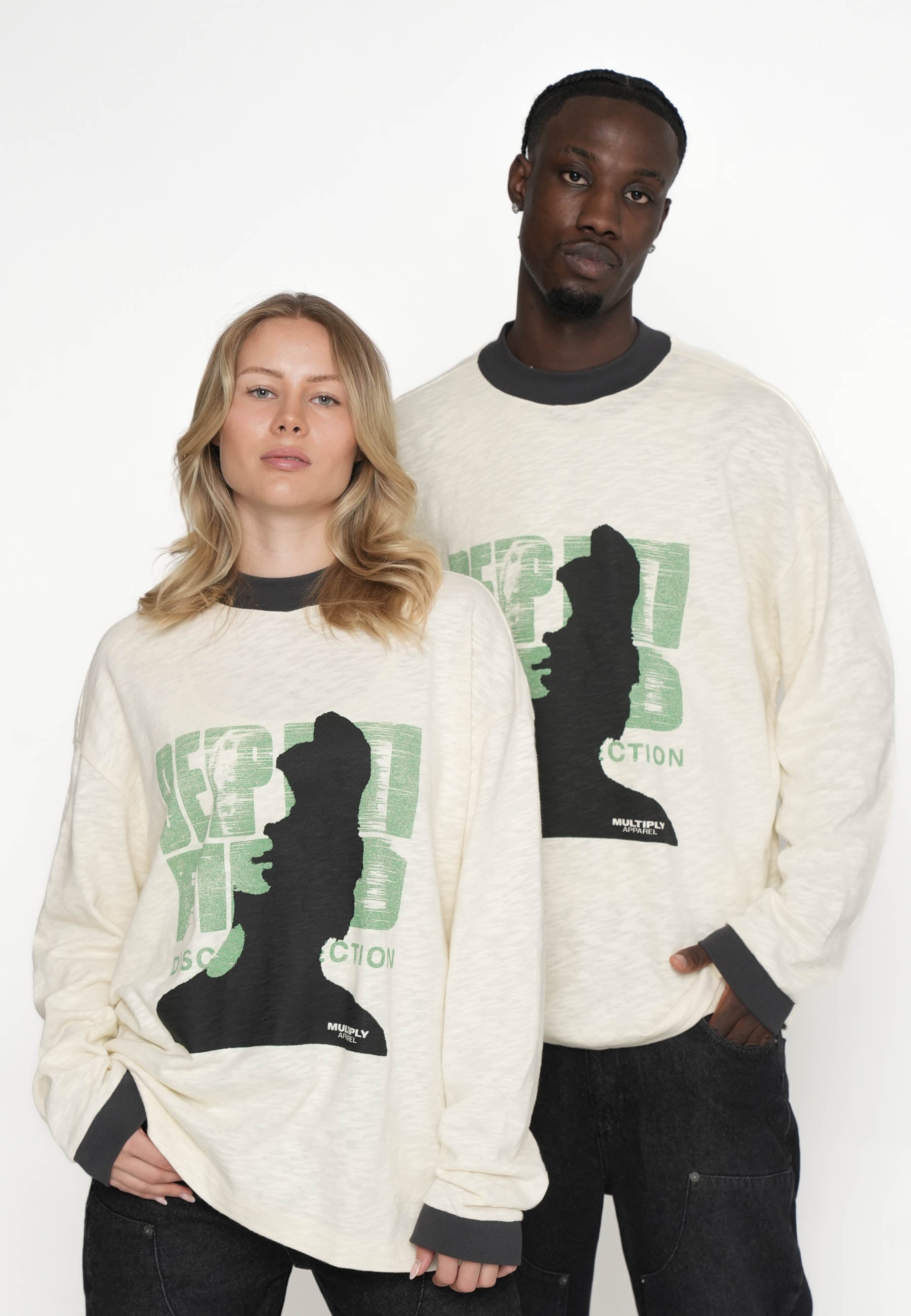 Multiply Apparel Oversize Longsleeve T-shirt DEEP FIELD Cloud Cream – Frontalansicht