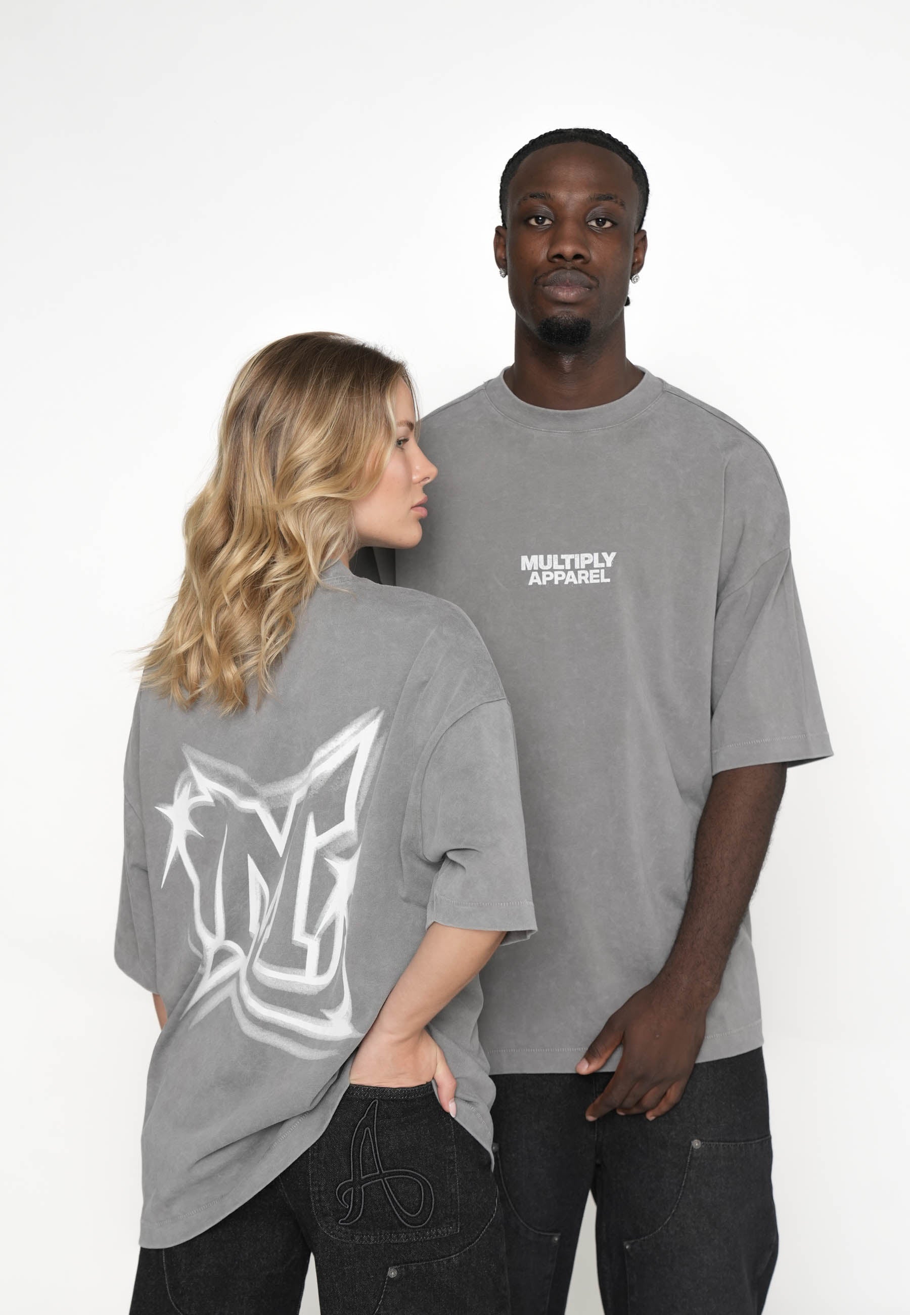 Oversize T-shirt MULTIPLY CREST Gargoyle washed