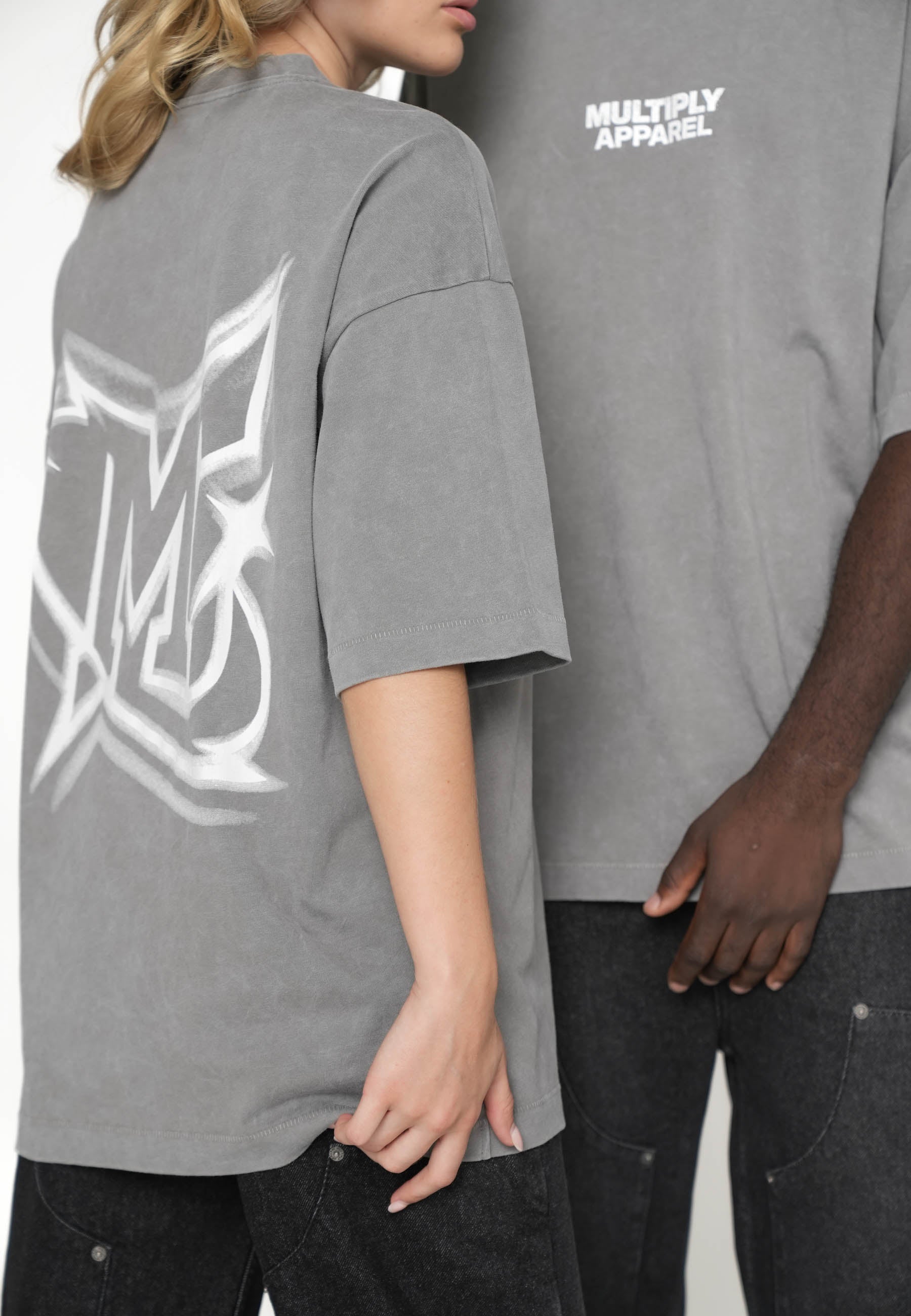 Oversize T-shirt MULTIPLY CREST Gargoyle washed