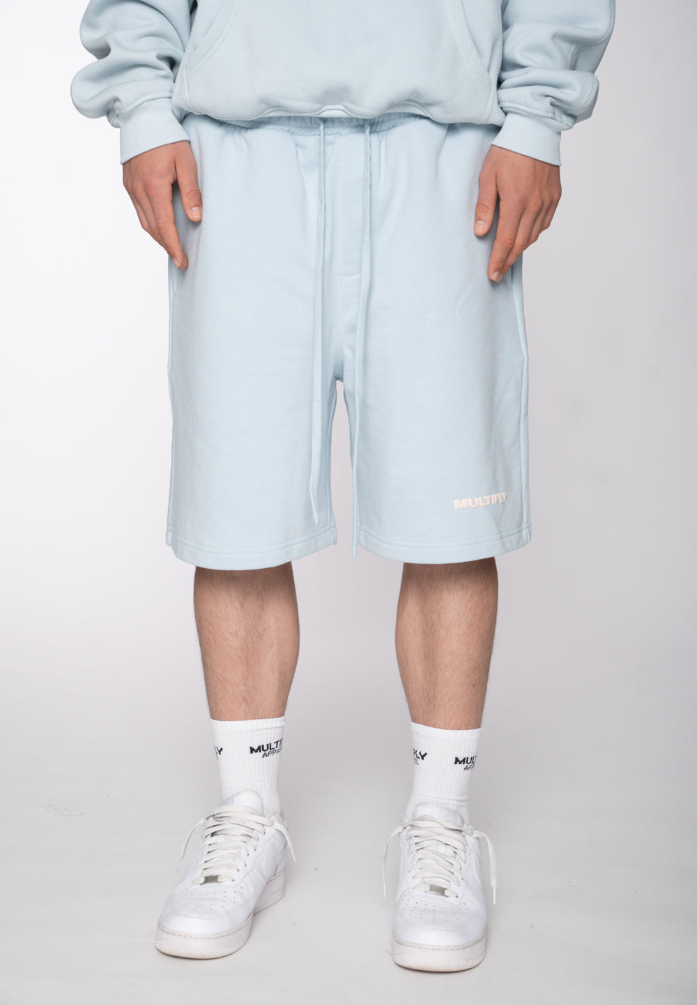 Multiply Apparel Shorts MULTIPLY Baby Blue – Frontalansicht