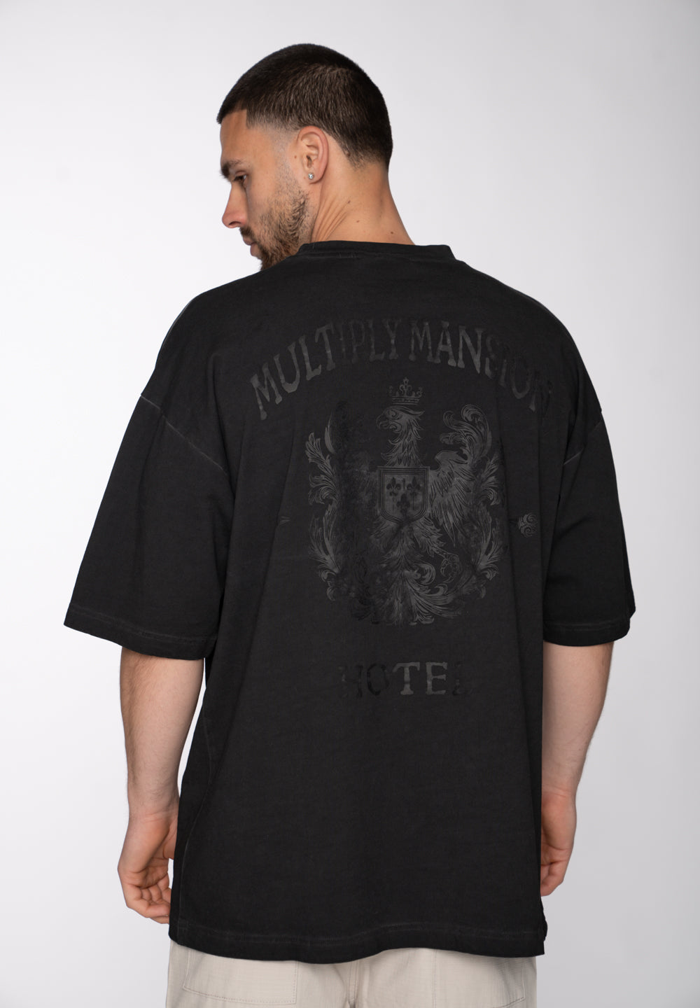 Multiply Apparel Oversize T-Shirt WASHED MULTIPLY MANSION Black Washed – Frontalansicht