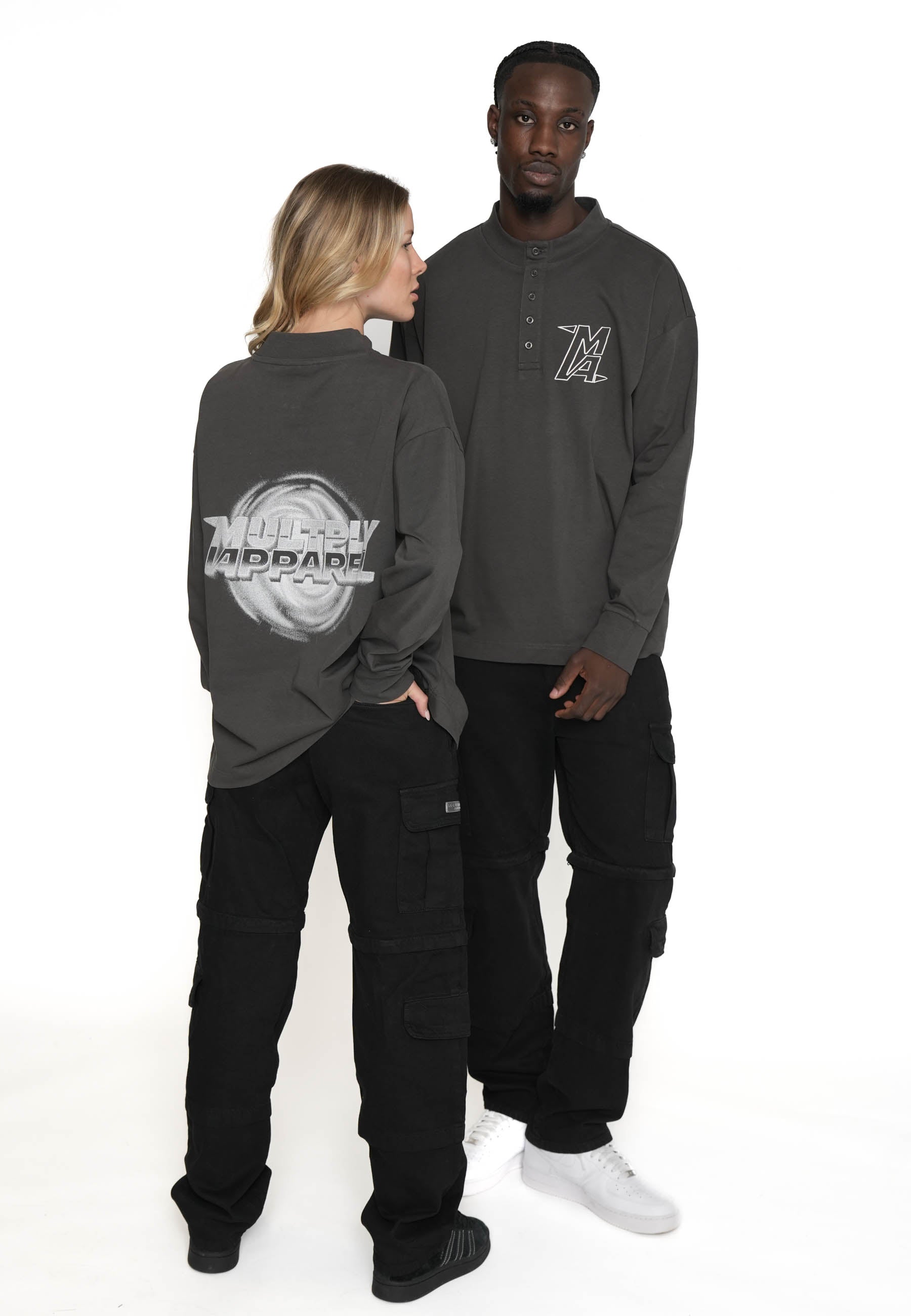 Multiply Apparel Oversize Longsleeve SWIRL Black Soda Washed – weitere Ansicht 6