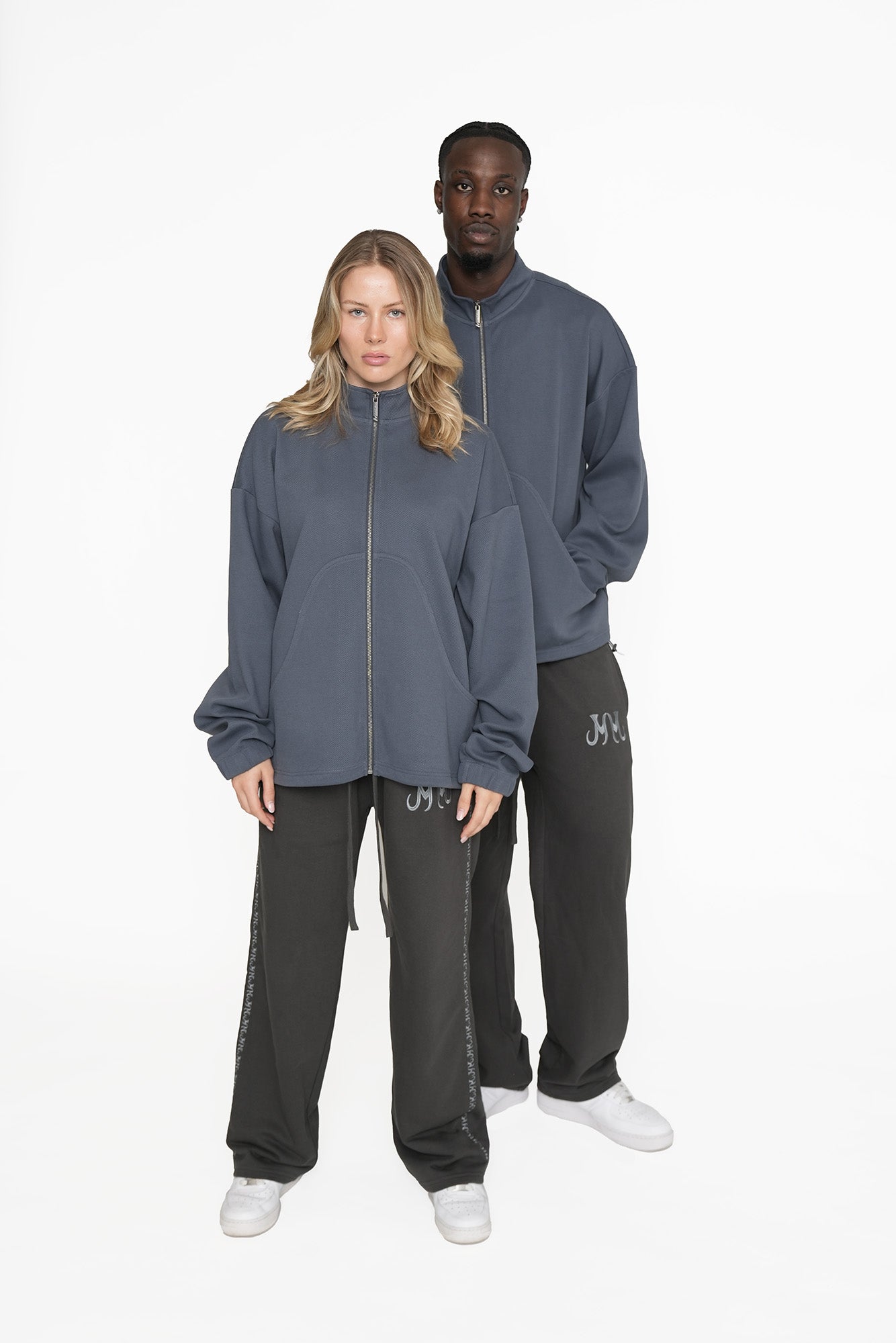 Multiply Apparel Rounded Knit Jacket FOLD Black Soda Washed – weitere Ansicht 4