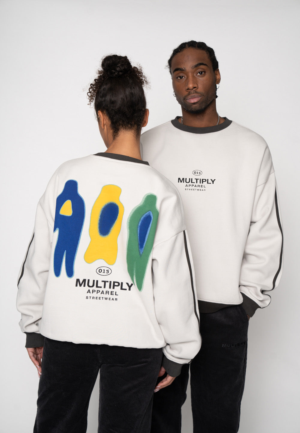 Multiply Apparel Oversize Sweatshirt HEAT MAP Glacier Gray – Frontalansicht
