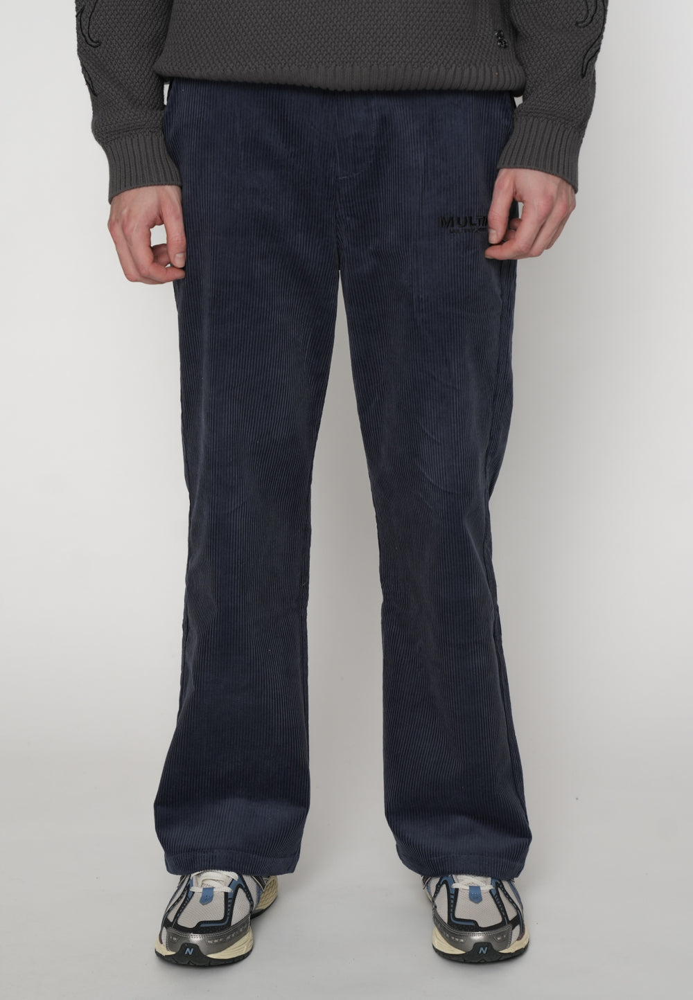 Multiply Apparel Cord Pants CORDED Ombre Blue – Frontalansicht