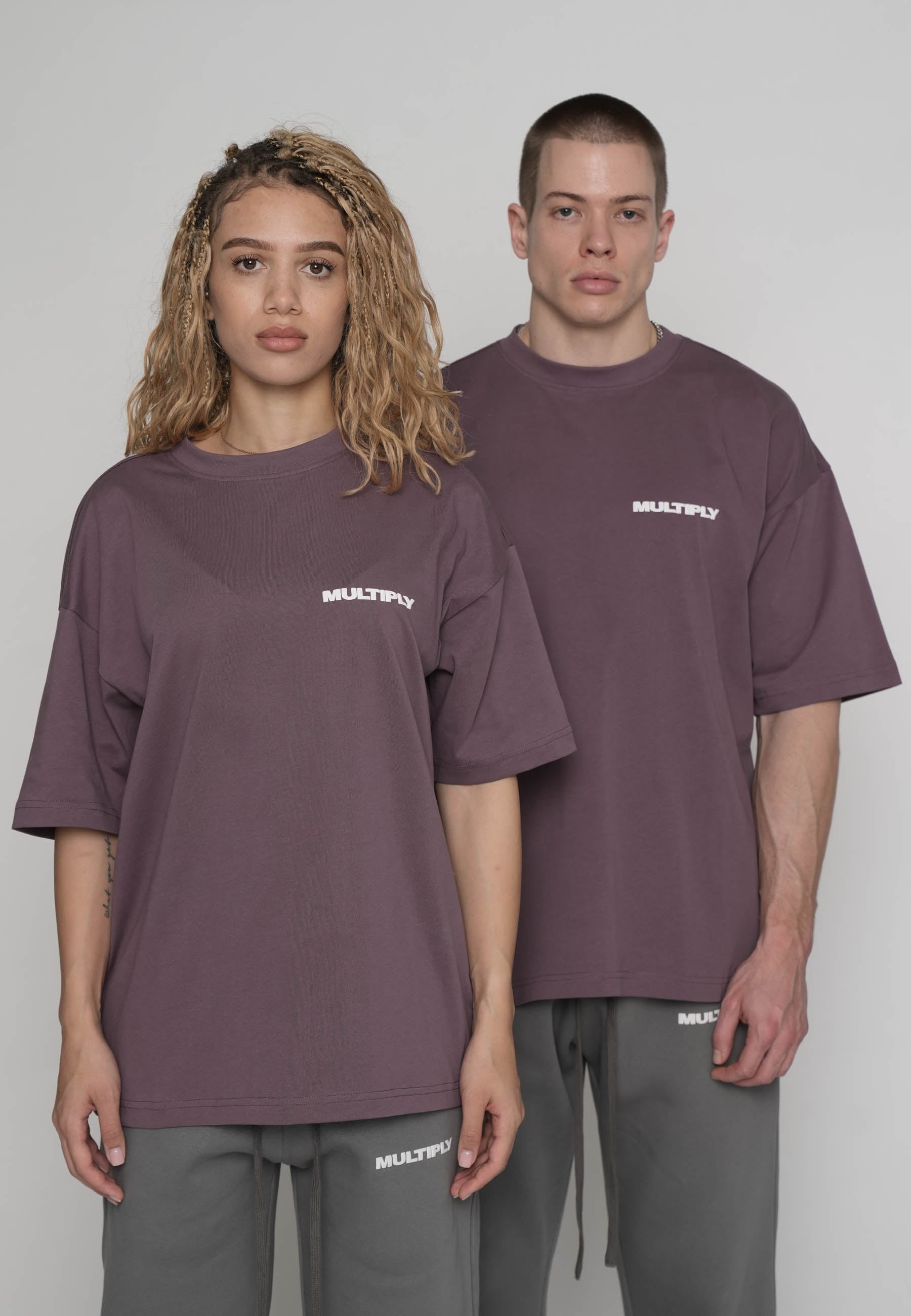 Oversize T-shirt MULTIPLY Black Plum