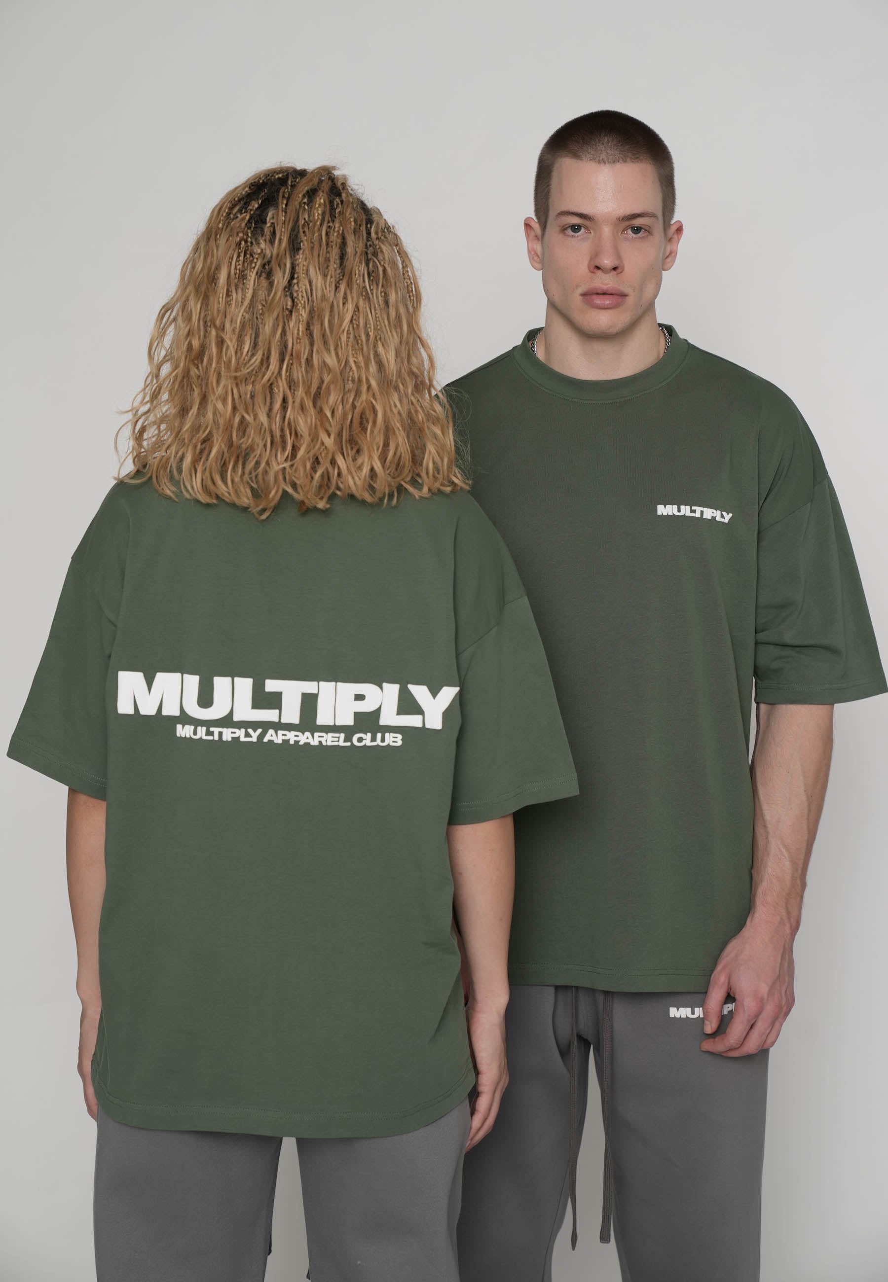 Multiply Apparel Oversize T-shirt MULTIPLY Duck Green – Frontalansicht