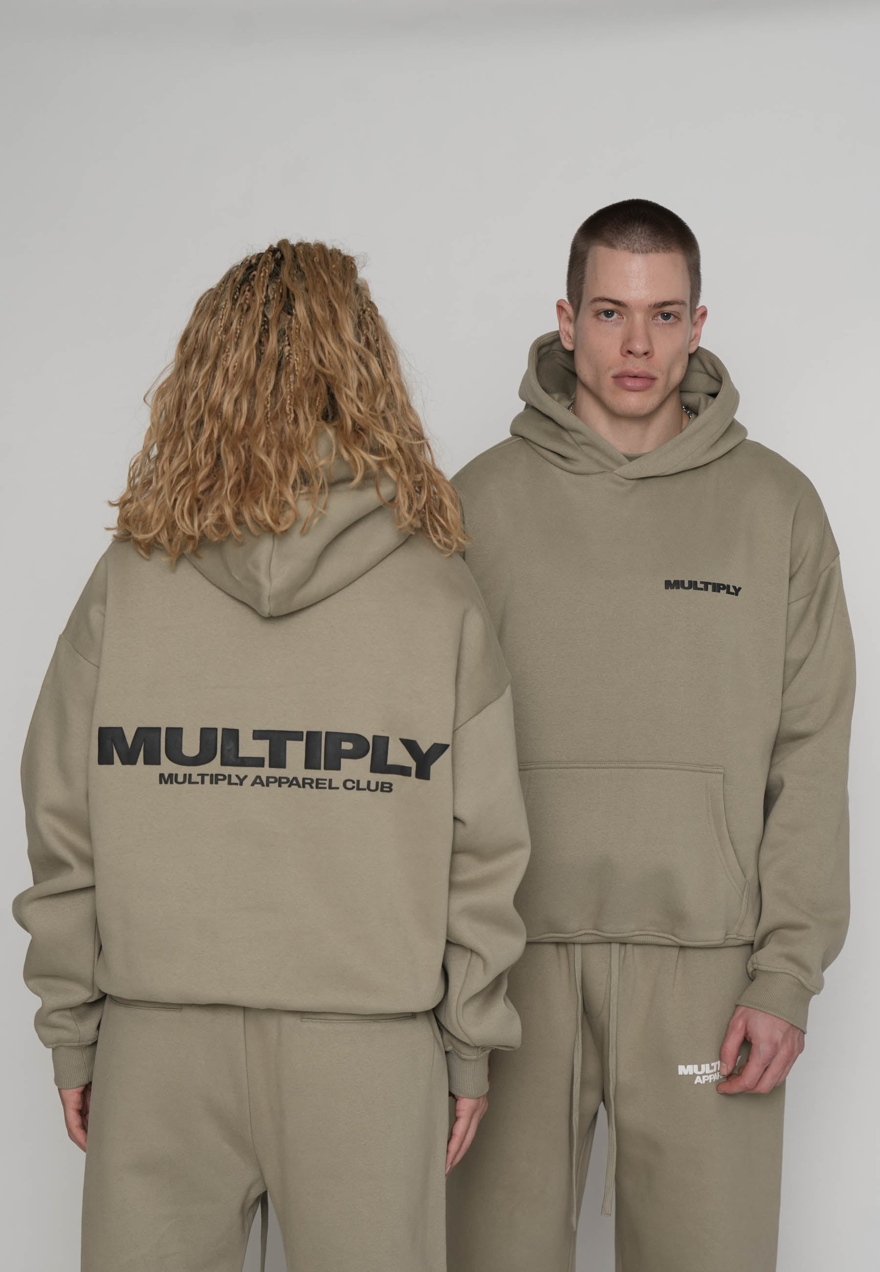Multiply Apparel Oversize Hoodie MULTIPLY Laurel Oak – Frontalansicht